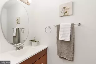 5408 Crystalford Ln, Centreville, VA 20120 - Photo 19