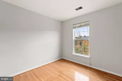 13700 Barksdale Drive, Herndon, VA 20171 - Photo 43