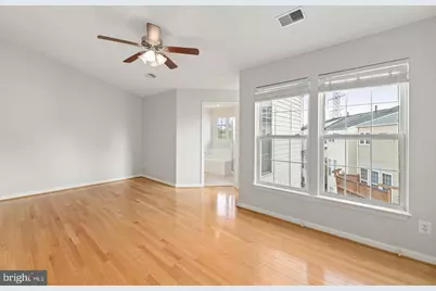 13700 Barksdale Drive, Herndon, VA 20171 - Photo 33