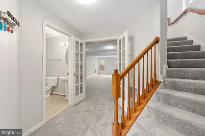 13700 Barksdale Drive, Herndon, VA 20171 - Photo 11
