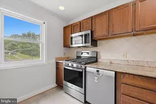 5526 Hollins Ln, Burke, VA 22015 - Photo 25