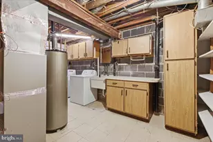 5526 Hollins Ln, Burke, VA 22015 - Photo 23