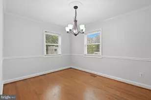 5526 Hollins Ln, Burke, VA 22015 - Photo 33