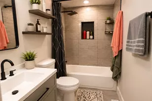 8107 Brown Ct, Alexandria, VA 22306 - Photo 5