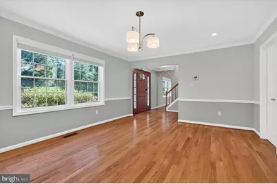 8405 Overlook Street, Vienna, VA 22182 - Photo 5