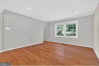 8405 Overlook Street, Vienna, VA 22182 - Photo 7