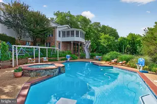 10101 Windy Knoll Ln, Vienna, VA 22182 - Photo 71