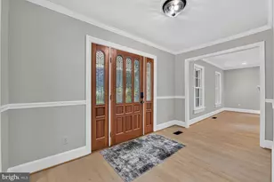 10101 Windy Knoll Ln, Vienna, VA 22182 - Photo 11