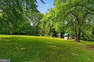 10101 Windy Knoll Ln, Vienna, VA 22182 - Photo 9