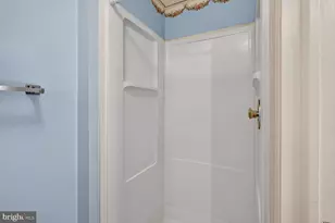 6109 Gardenia Ct, Alexandria, VA 22310 - Photo 17