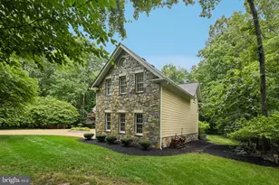 512 Seneca Green Way, Great Falls, VA 22066 - Photo 9