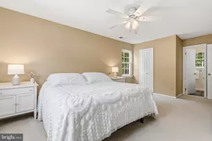 10127 Schoolhouse Woods Ct, Burke, VA 22015 - Photo 29