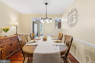 10127 Schoolhouse Woods Ct, Burke, VA 22015 - Photo 11