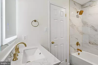 10127 Schoolhouse Woods Court, Burke, VA 22015 - Photo 31