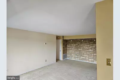 511 Florida Avenue #201, Herndon, VA 20170 - Photo 3