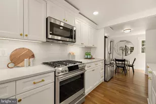 2832 Summerfield Rd, Falls Church, VA 22042 - Photo 7