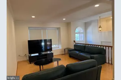 8015 Merry Oaks Court, Vienna, VA 22182 - Photo 3