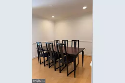 8015 Merry Oaks Court, Vienna, VA 22182 - Photo 5