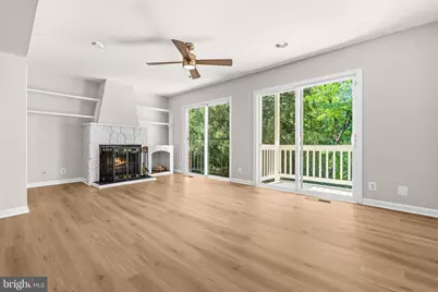 1604 Valencia Way, Reston, VA 20190 - Photo 7