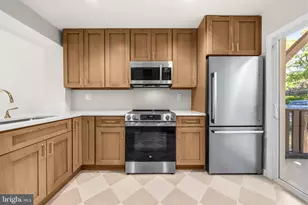 1604 Valencia Way, Reston, VA 20190 - Photo 13