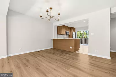 1604 Valencia Way, Reston, VA 20190 - Photo 5