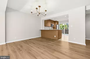 1604 Valencia Way, Reston, VA 20190 - Photo 5