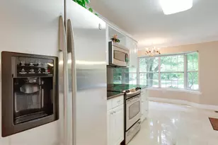 10522 Brevity Dr, Great Falls, VA 22066 - Photo 9