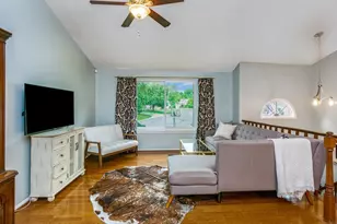 3827 Dittany Ct, Chantilly, VA 20151 - Photo 3