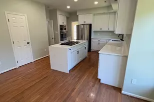 13918 Rock Brook Ct, Clifton, VA 20124 - Photo 9