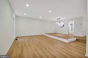 9347 Peter Roy Ct, Burke, VA 22015 - Photo 11
