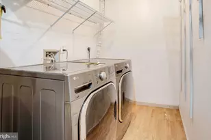 12476 Casbeer Dr, Fairfax, VA 22033 - Photo 29