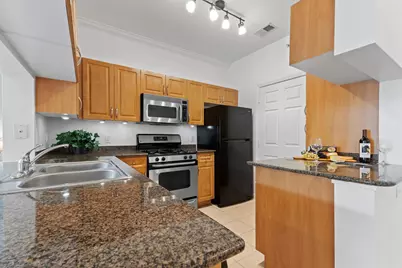 12949 Centre Park Circle #404, Herndon, VA 20171 - Photo 7