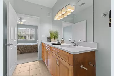 12949 Centre Park Circle #404, Herndon, VA 20171 - Photo 17