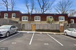 8230 Carrleigh Pkwy, Springfield, VA 22152 - Photo 23