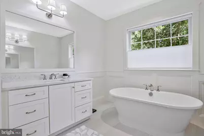 1712 East Avenue, McLean, VA 22101 - Photo 51