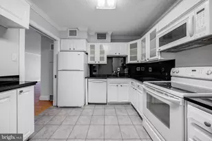 1800 Old Meadow Rd, McLean, VA 22102 - Photo 9