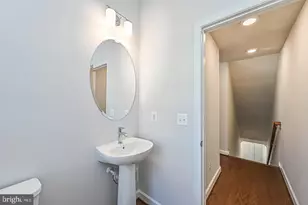 12569 Todd Ln, Fairfax, VA 22033 - Photo 9