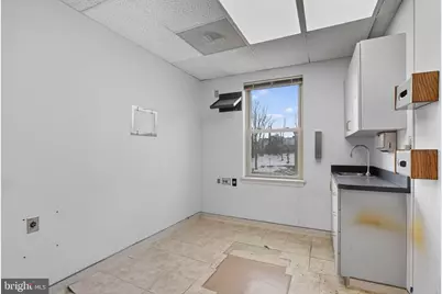 4322 Evergreen Ln #E, Annandale, VA 22003 - Photo 7