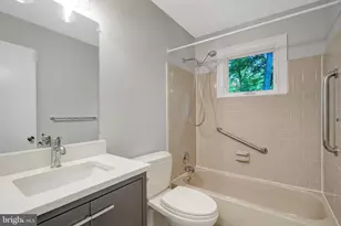 7217 Reservation Dr, Springfield, VA 22153 - Photo 35