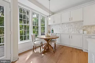 6140 Manchester Park Cir, Alexandria, VA 22310 - Photo 11