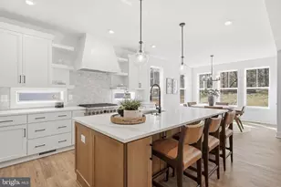 5413 Woodway Dr, Alexandria, VA 22310 - Photo 13