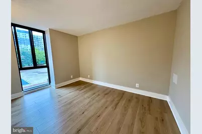 6800 Fleetwood Road #208, McLean, VA 22101 - Photo 7
