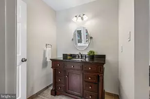 12607 Lake Normandy Ln, Fairfax, VA 22030 - Photo 31