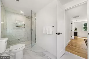 2851 Edgelea Rd, Vienna, VA 22181 - Photo 33