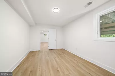 2851 Edgelea Road, Vienna, VA 22181 - Photo 49