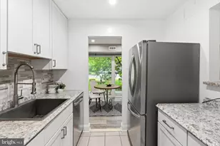 2907 Charing Cross Rd, Falls Church, VA 22042 - Photo 23