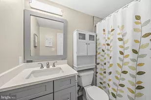 6908 Courageous Cir, Burke, VA 22015 - Photo 29