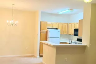 4137 Fountainside Ln, Fairfax, VA 22030 - Photo 5