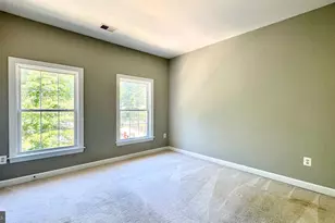 8915 Royal Hannah Ln, Fairfax, VA 22031 - Photo 23