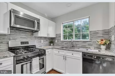 14197 Autumn Circle, Centreville, VA 20121 - Photo 3